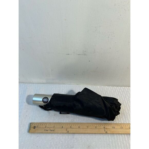 Totes 11" compact umbrella black push button - Picture 4 of 4